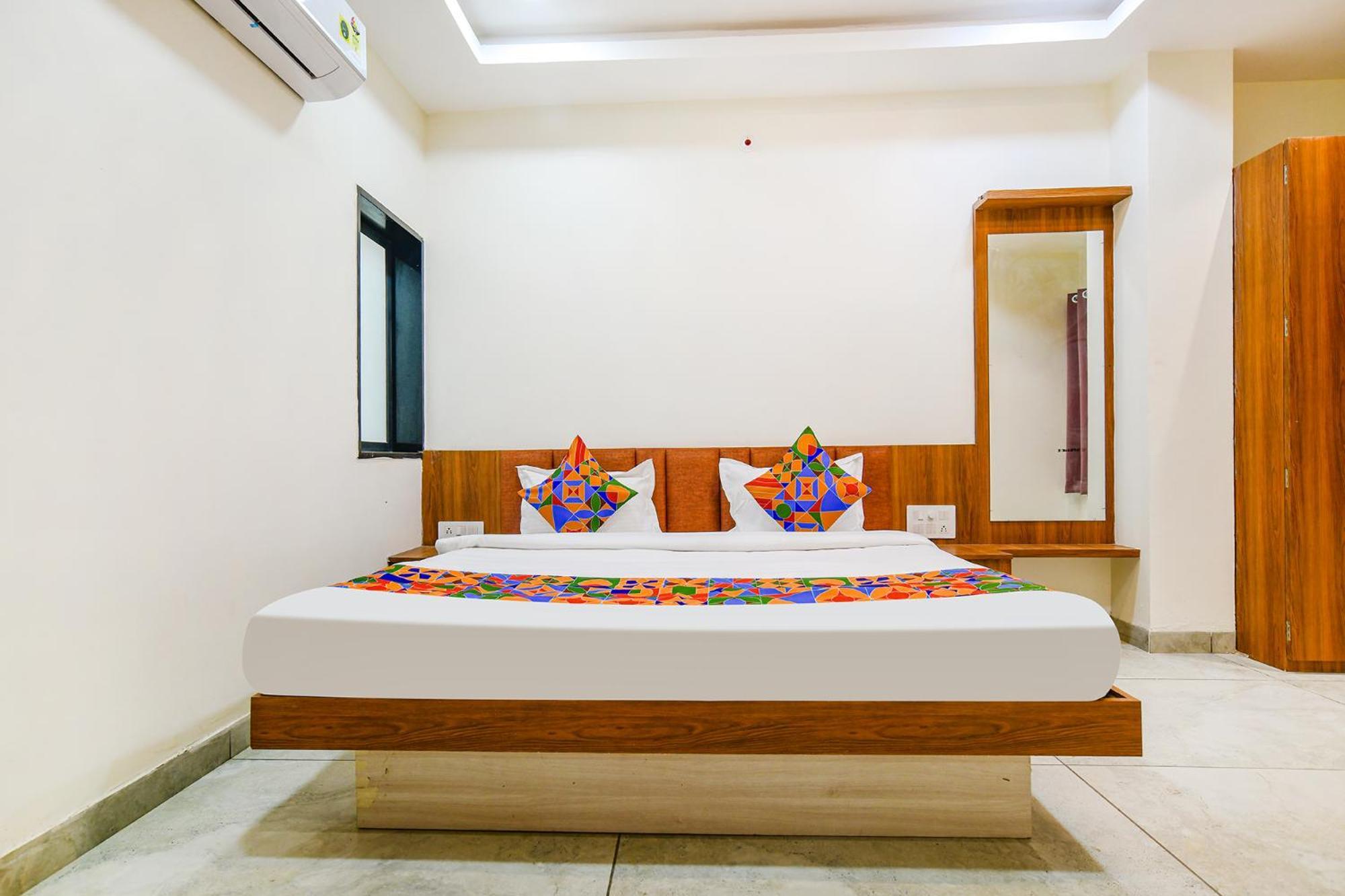 Fabhotel Shree Nakoda Paradise Удджайн Екстер'єр фото