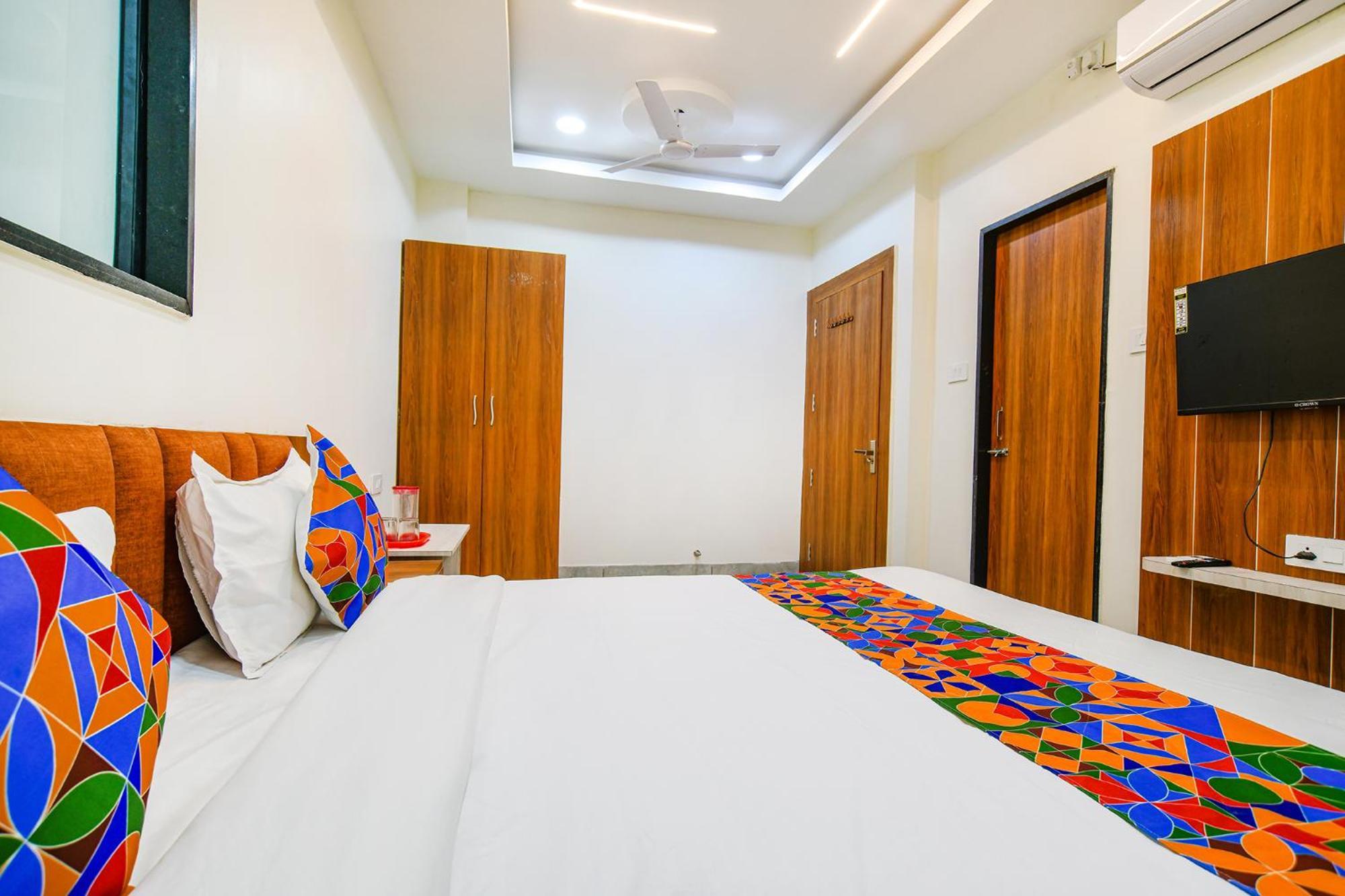 Fabhotel Shree Nakoda Paradise Удджайн Екстер'єр фото
