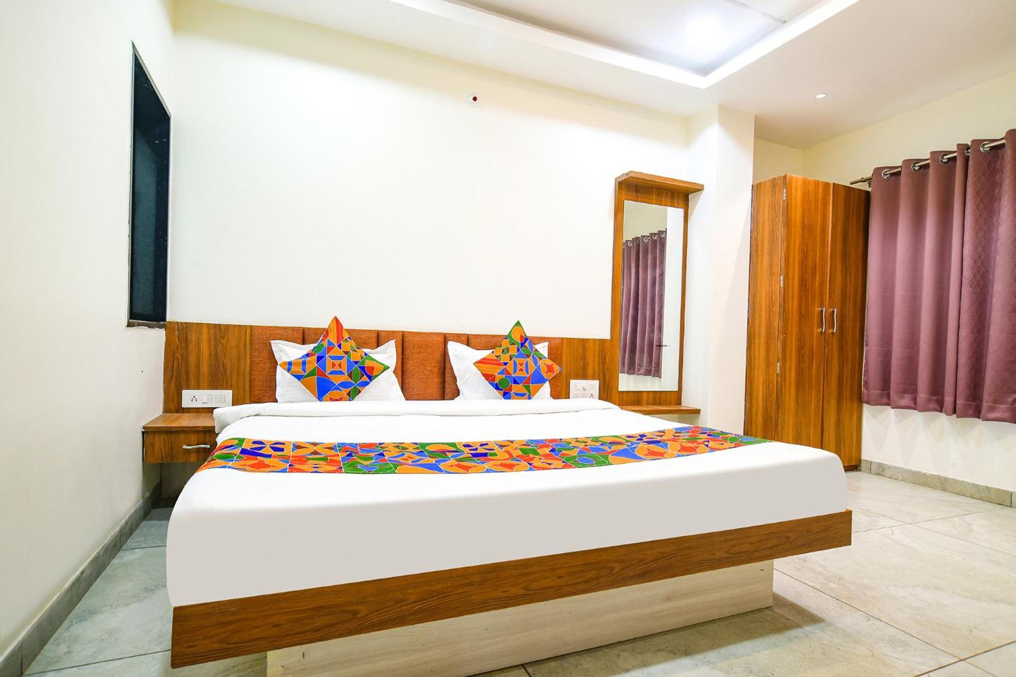Fabhotel Shree Nakoda Paradise Удджайн Екстер'єр фото