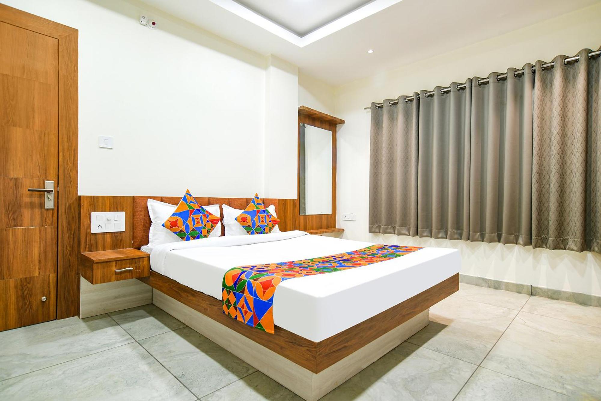 Fabhotel Shree Nakoda Paradise Удджайн Екстер'єр фото